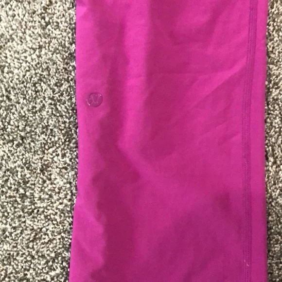 Lululemon pants - Picture 3 of 4